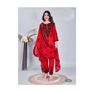 Pantalon Kurtis en rayonne de 14 kg avec broderie, ensemble de vêtements pakistanais Kurti Pant Dupatta - Product Image 1