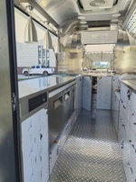 Remorque alimentaire mobile de 11,5 pieds pour la vente de hot-dogs et frites en rue, entièrement équipée et personnalisable