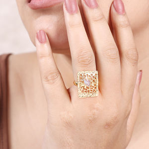 Bague en argent Sterling 925 faite à la main de haute qualité à la mode 18K plaqué or naturel arc-en-ciel pierre de lune bague empilable pour les mariages - Product Image 3