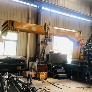 رافعة بحرية هيدروليكية تلسكوبية بحمولة 12 طن قابلة للتخصيص مثبتة على قاعدة لعمليات الموانئ - Product Image 2