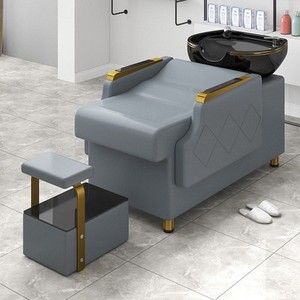 Fauteuil de lavage moderne pour salon de coiffure, rembourré, avec bac et pédale de rangement - Product Image 1