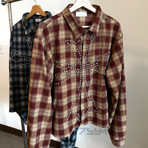 Personnalisé Unisexe Bouton Baggy Plaid Chemise à Manches Longues pour Hommes Coton Lavage À L'acide Détresse Flanelle Strass Revers Streetwear Chemises - Product Image 1
