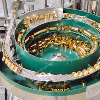 Machine automatique de remplissage et de capsulage de parfum Machine distributeur de parfum Machine automatique de capsulage de remplissage de dose de flacon