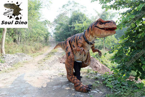 Costume de dinosaure <span class=keywords><strong>T</strong></span>-<span class=keywords><strong>Rex</strong></span> personnalisé, marron, avec jambes apparentes, sons de rugissement, structure métallique et peau en silicone, pour parcs d'attractions et d'aventure - Product Image 3