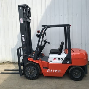 Chariot élévateur diesel Heli K30 2022 de 3 tonnes, d'occasion, fabriqué en Chine, à bas prix, faible nombre d'heures de fonctionnement, chariot élévateur haute performance à vendre - Product Image 3