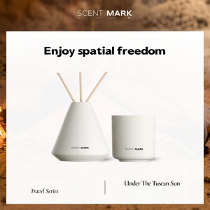 Candele Profumate di Lusso Fatte a Mano in Ceramica, Bianche e Nere, Ecologiche - Confezione Regalo Aromatica per Arredamento Casa - Product Image 3