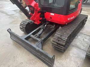 Excavadora Kubota KX135-4 usada con múltiples funciones, cabina con control de clima e hidráulica de precisión que ofrece una excelente productividad - Product Image 3