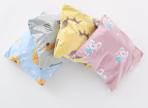 Étanche à manches longues bébé Smock bavoir sac bouton tout-petits <span class=keywords><strong>chaise</strong></span> <span class=keywords><strong>haute</strong></span> bavoirs <span class=keywords><strong>tablier</strong></span> couverture de Table pour <span class=keywords><strong>chaise</strong></span> <span class=keywords><strong>haute</strong></span> bébé soin accessoire - Product Image 5