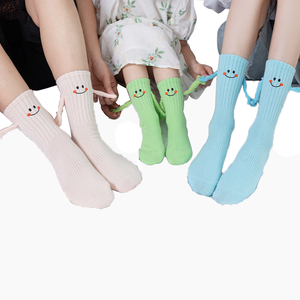 Divertido lindo expresión algodón imán mano pareja <span class=keywords><strong>calcetines</strong></span> <span class=keywords><strong>con</strong></span> manos al por mayor - Product Image 6