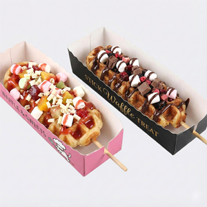 Vassoio di Carta Biodegradabile a Forma di Barca Personalizzato e Colorato per Hamburger, Hot Dog e Corndog - Product Image 1