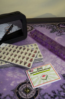 Jeu de tuiles de Mahjong américain d'Halloween avec des Joker squelettes gothiques, motifs en porcelaine bleue, roses cramoisies, options personnalisées OEM ODM