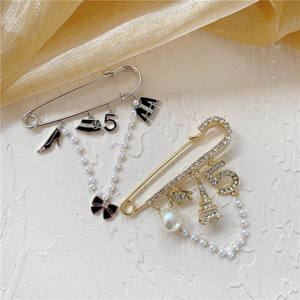 Vintage Taç Numarası 5 Yaka İğneleri ve Kadınlar için Broşlar, Simüle İncili Metal İşçiliği ile Yapay Elmas Takılar - Product Image 3