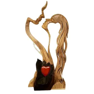 婚礼装饰品木制情人节装饰品木制心形桌面雕塑情侣接吻雕像爱心工艺品家居装饰