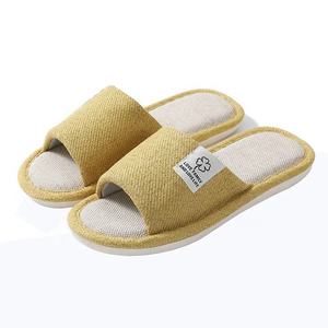 รองเท้าแตะสำหรับผู้หญิงสำหรับฤดูหนาว น้ำหนักเบา ผลิตจากวัสดุ EVA TPR ผ้าฝ้ายและผ้าลินิน ระบายอากาศได้ดี พื้นกันลื่น นุ่ม อุ่น เหมาะสำหรับใช้ในบ้าน - Product Image 2