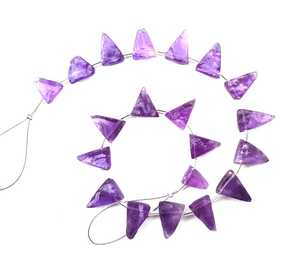 Piedra preciosa suelta con forma de triángulo cortada a mano de amatista azul natural para hacer joyas de piedra natal de febrero, venta al por mayor cruda - Product Image 3