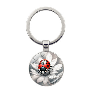 Porte-clés en métal Coccinelle Sept Étoiles, Pendentif Gemme Temporelle, Accessoire de Suspension pour Clés de Voiture, Design Transfrontalier, Meilleures Ventes - Product Image 1