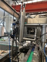 Machine de dosage automatique d'azote liquide pour ligne d'embouteillage d'eau avec une vitesse de 18 000 bph