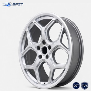 Jantes en alliage forgé OEM ODM en aluminium <span class=keywords><strong>6061</strong></span> T6, jantes personnalisées PCD ET CB à déport profond concave pour voitures particulières 7.5J - Product Image 1