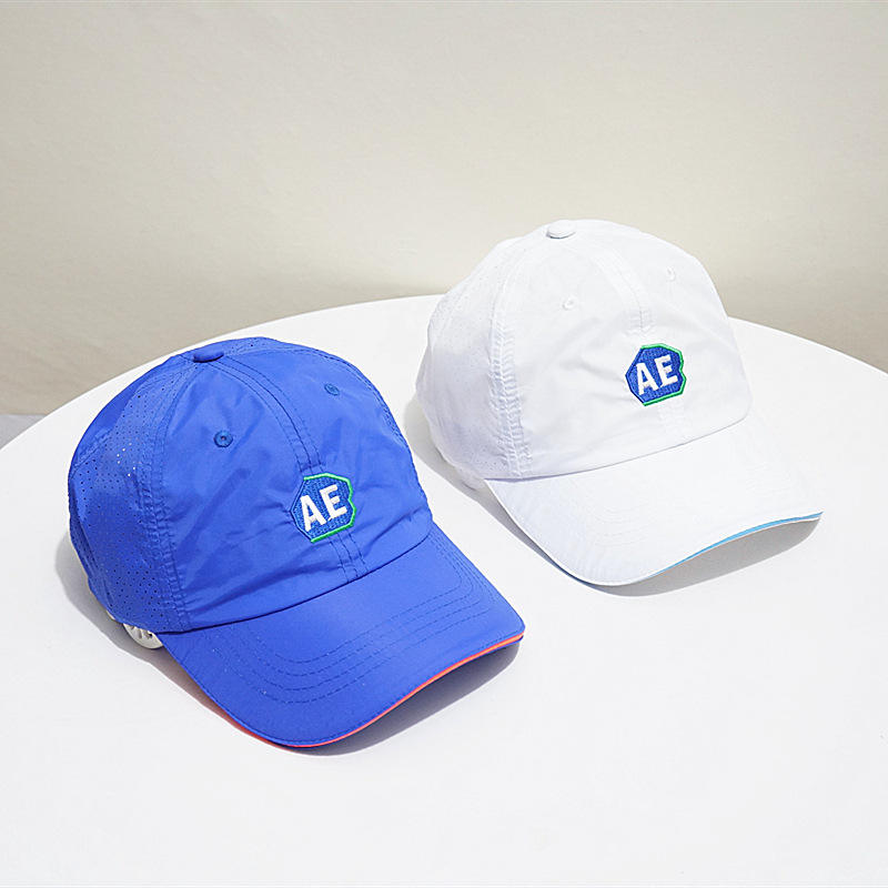 ขาว + น้ำเงิน