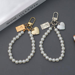 Porte-clés pendentif cœur mignon pour étui de téléphone, bracelet cœur en perles pour femme, porte-clés, bracelet de poignet tendance, cordon de téléphone, étui pour écouteurs - Product Image 3