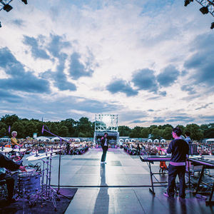 การแสดงกลางแจ้งเพลงคอนเสิร์ตงานแต่งงานแบบพกพาที่เคลื่อนย้ายrisersโครงสร้างเวทีอลูมิเนียมสีดําแพลตฟอร์มเวที - Product Image 1