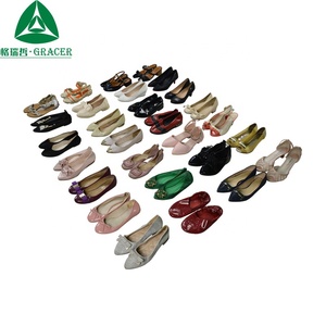 Venta al por mayor de zapatillas de correr de marca de segunda mano en las colecciones de verano invierno primavera balas de cuero para la venta de Kenia - Product Image 3