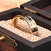 Bague simple en acier au tungstène plaqué or de 6mm, alliance pour homme, cadeau de Saint-Valentin et d'anniversaire élégant et romantique.