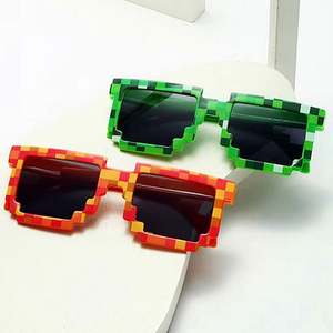 Lunettes de soleil personnalisées amusantes style dessin animé hip-hop UV400 pour fête d'anniversaire, cosplay, mosaïque de pixels, pour hommes et femmes - Product Image 1