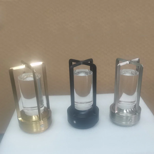 Lámpara de Mesa Cilíndrica Moderna de Lujo con 3 Niveles de Intensidad, Pantalla Metálica, Alimentación CA, Colores Personalizables para Dormitorio y Estudio - Product Image 3