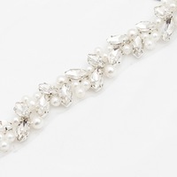 Vente en gros de mode : Applique de garniture personnalisée avec motifs floraux, perles, cristaux et strass pour vêtements, chaussures et nail art