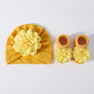 Ensemble bonnet et chaussettes pour nouveau-né, couleur unie, antidérapant, tricoté, coton de haute qualité, respirant, chaussettes pour bébé fille avec fleurs 3D, vente en gros - Product Image 5