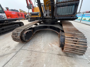 Excavatrice SANY SY365H d'origine, excellente qualité, commandes performantes, cabine confortable, idéale pour les travaux de brisage de roches. - Product Image 5