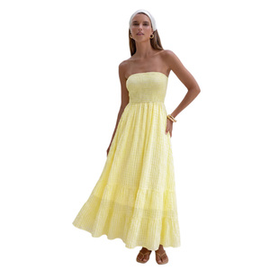 Vestido Maxi Amarillo Sin Tirantes con Estampado de Puntos, Vestido Casual de Verano con Corte en A, Transpirable, de Gasa Tejida con Dobladillo en Capas - Product Image 3