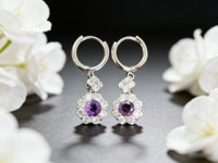 Romantische Luxus 925 Sterling Silber Amethyst Tropfen-Ohrringe Blumenform mit CZ-Akzenten für Damen Hochzeit Party Geschenk