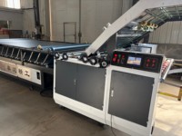 Machine à plastifier semi-automatique à table haute LF-1300