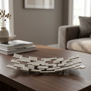 Plateau décoratif en métal géométrique moderne, conçu pour les maisons du monde entier, motif abstrait, pièce unique, design artistique artisanal - Product Image 2