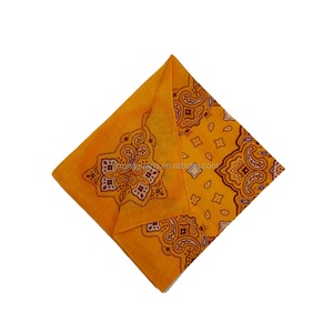 <span class=keywords><strong>Bandana</strong></span> in Cotone con Stampa di Lettere in Bianco <span class=keywords><strong>e</strong></span> Nero, Sciarpa Decorativa per il Collo, Ideale per Picnic <span class=keywords><strong>e</strong></span> Campeggio all'Aperto - Product Image 6
