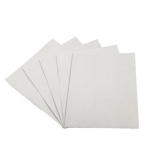 Papier abrasif lubrifié Three Star TS31 230x280mm pour le ponçage du bois, des meubles et de la peinture - Product Image 3