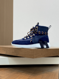 <b>Supportive</b> Sole Cushioning Anti Degradation Timeless Casual Stable Serrated Outsole Breathable Panel Construction Walking Shoe - Product Image 3