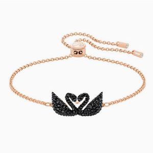 Braccialetto elegante con Design a forma di cigno a forma di cigno con Zirconia cubica da donna a mano in lega di rame argento/oro rosa/placcato nero - Product Image 1