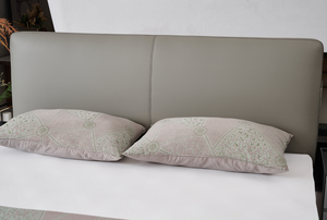 Minimalist Straight Headboard Leather Platform <b>Bed</b>, Modern Upholstered <b>Bed</b> <b>Frame</b> for Home Bedroom Decoration - Product Image 2
