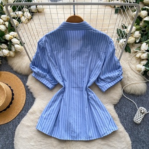 2026 Sommer Neue Damenmode Süßer Stil Plissiertes Gestreiftes Kurzarm-Hemd - Product Image 3