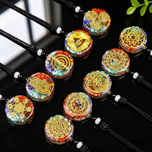 Pendentif énergétique Orgone 7 Chakras pour la guérison <span class=keywords><strong>Reiki</strong></span>, rond, en résine avec éclats de cristal, collier Orgonite, bijoux spirituels - Product Image 1