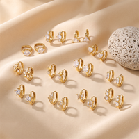 HOVANCI Ensemble de Boucles d'Oreilles Créoles Huggie en Acier Inoxydable avec Zircons Incrustés, Styles Mixtes, Hypoallergéniques, Bijoux de Mode pour Femmes, Vente en Gros