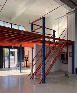 ระบบชั้นวางสินค้าสำเร็จรูปอุตสาหกรรม โครงเหล็ก Q235 เคลือบสีฝุ่น รับน้ำหนักมาก 2-5 ชั้น รุ่น JCL M-003 สำหรับคลังสินค้าในร่ม - Product Image 1