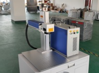Machine de marquage laser à fibre Mopa Raycus JPT 30w 50w 60w avec autofocus pour la gravure sur métal et plastique, marquage permanent de logo et code QR