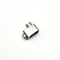 Composants d'écouteurs personnalisés en titane - Services de fraisage CNC durables et légers (brochage, fraisage, perçage) pour l'usinage SLT