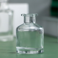 Populaire 100ml 150ml 200ml Noir Gris Coloré Rond Parfum Reed Diffuseur Bouteille En Verre avec Bouchon De Liège
