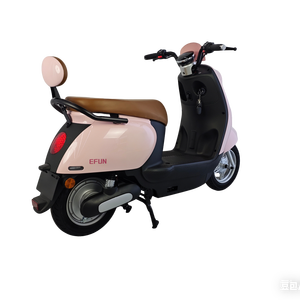 Motocicleta Eléctrica Premium <span class=keywords><strong>de</strong></span> 1500W, Diseño Curvo Elegante, Batería <span class=keywords><strong>de</strong></span> Litio Extraíble, 70km <span class=keywords><strong>de</strong></span> Autonomía, para Mujeres - Product Image 4