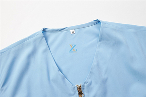 OEM blu chiaro uniforme femminile Medicals scrub Jogger set da allattamento con cerniera Top - Product Image 4